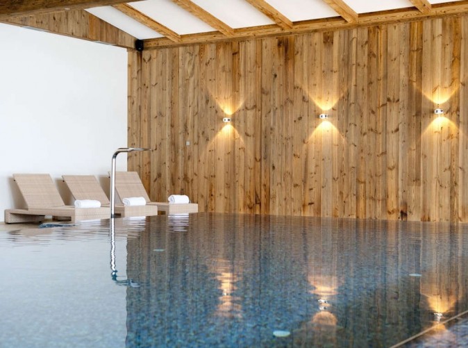 043_SchoeneAussichtenTouristik_Achental_Schwimmbad)