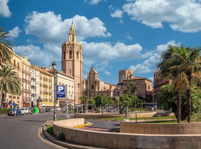 SchoeneAussichtenTouristik-Valencia-4791102_pixabay