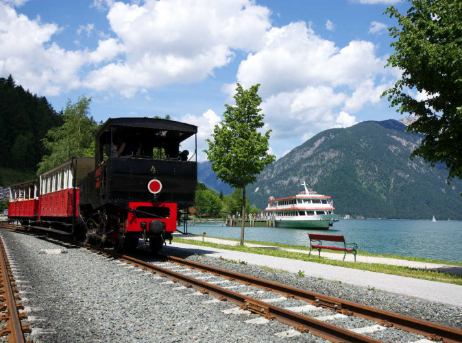 063_00000129946_Bahn-und-Schiff-am-Achensee_Achensee-Tourismus