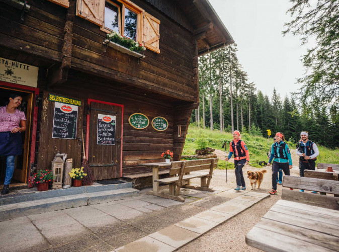 0016_00000097411_Huette-am-Mittagskogel_Martin-Hofmann