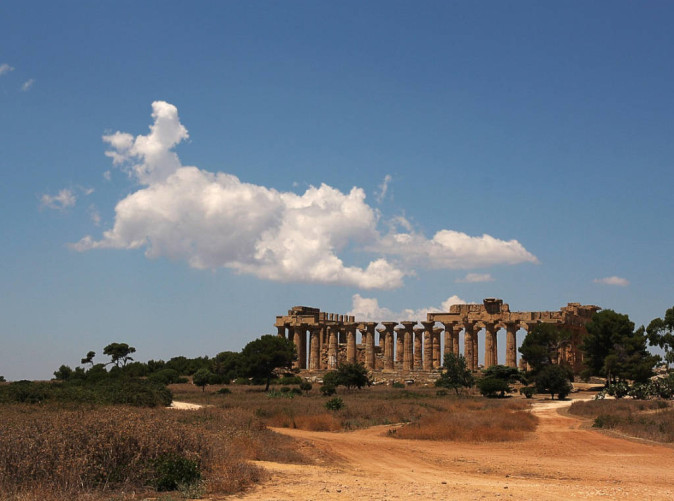 0030_gianniciu10-segesta-407734_1280