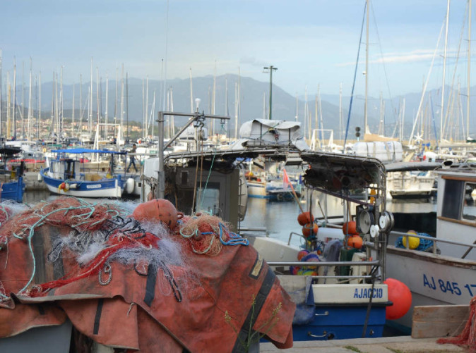 0043_ajaccio_fishing-net-4480262_1920