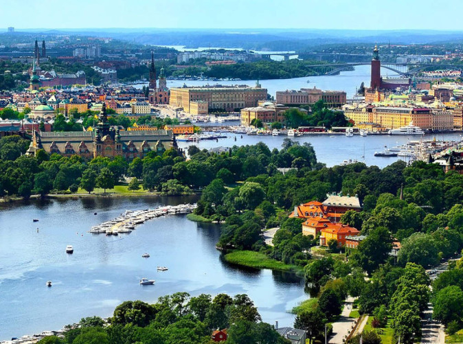 0014_brightfreak-stockholm-3897532_1280