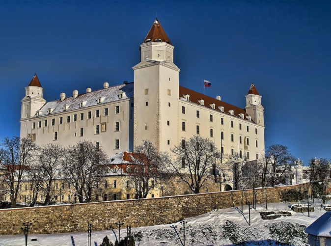 0028_peter89ba-bratislava-2544043_1280